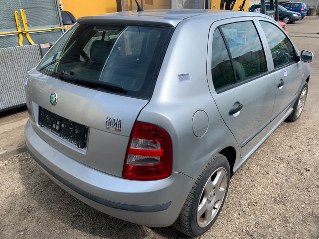 bontott SKODA FABIA I Hátsó Ülés