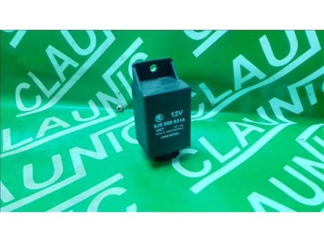 bontott SKODA FABIA I Izzító Relé