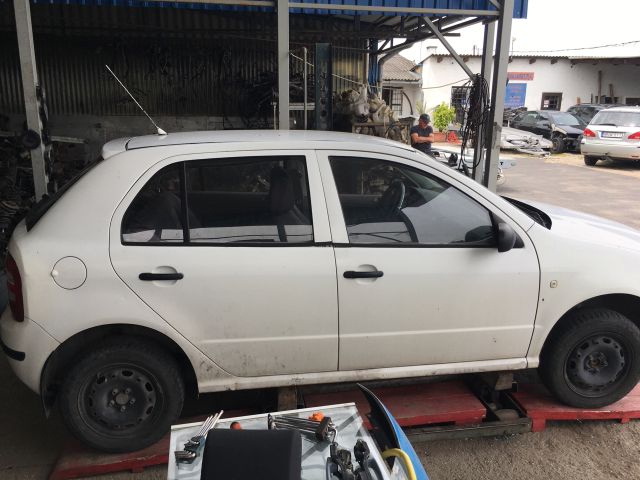 bontott SKODA FABIA I Jobb A Oszlop