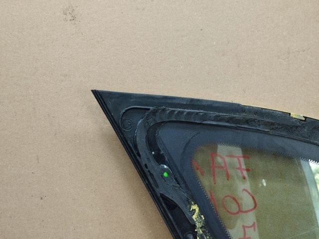 bontott SKODA FABIA I Jobb C Oszlop Oldalablak Üveg