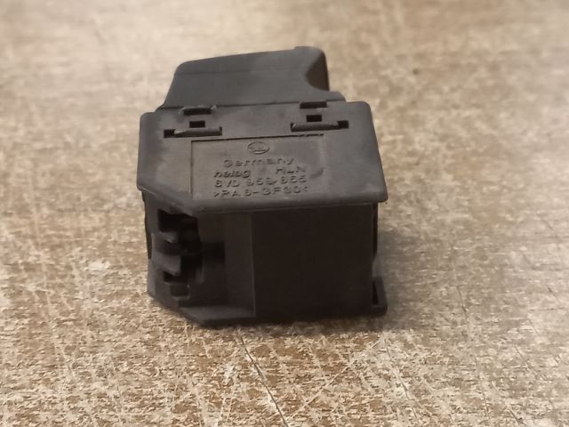 bontott SKODA FABIA I Jobb első Ablakemelő Kapcsoló