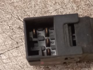 bontott SKODA FABIA I Jobb első Ablakemelő Kapcsoló