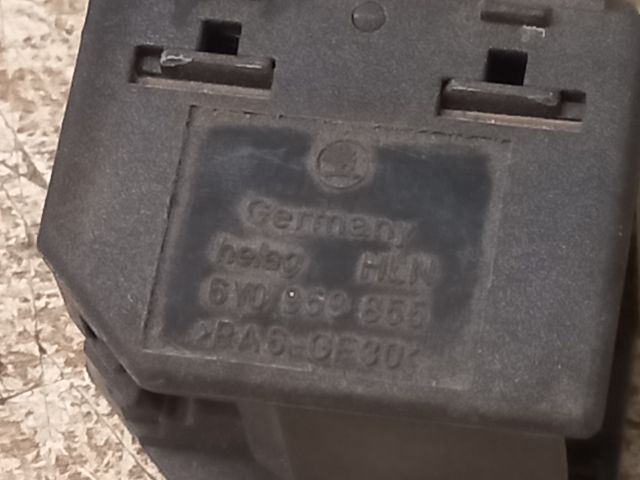 bontott SKODA FABIA I Jobb első Ablakemelő Kapcsoló