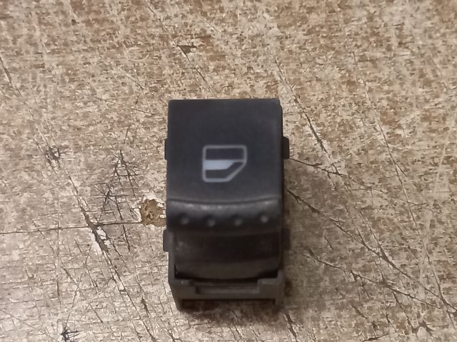 bontott SKODA FABIA I Jobb első Ablakemelő Kapcsoló