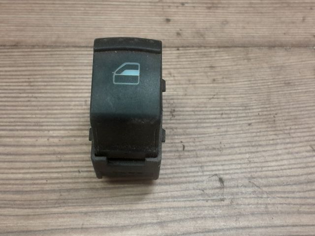 bontott SKODA FABIA I Jobb első Ablakemelő Kapcsoló