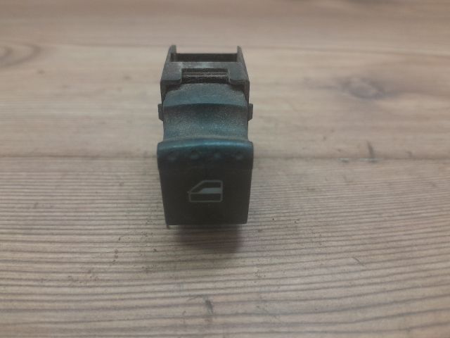 bontott SKODA FABIA I Jobb első Ablakemelő Kapcsoló