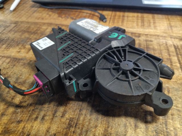 bontott SKODA FABIA I Jobb első Ablakemelő Motor