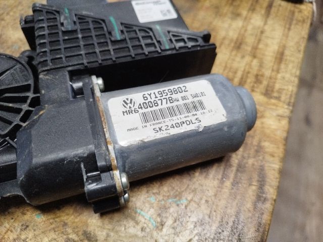 bontott SKODA FABIA I Jobb első Ablakemelő Motor