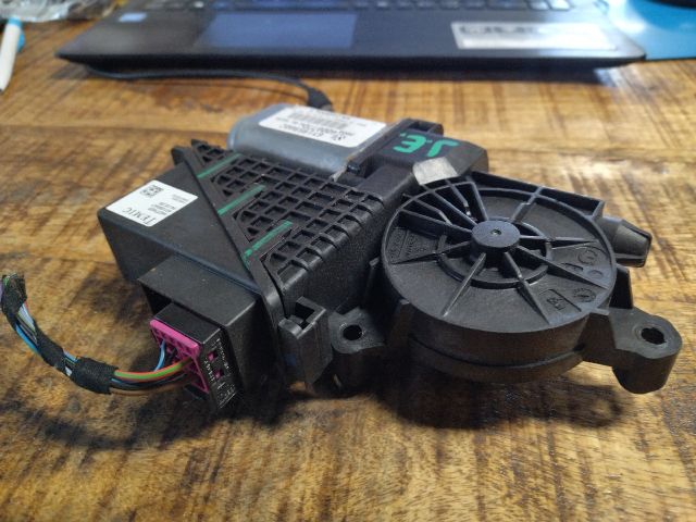 bontott SKODA FABIA I Jobb első Ablakemelő Motor