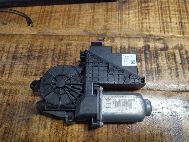 bontott SKODA FABIA I Jobb első Ablakemelő Motor