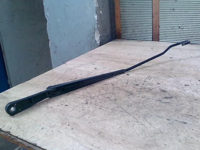 bontott SKODA FABIA I Jobb első Ablaktörlő Kar