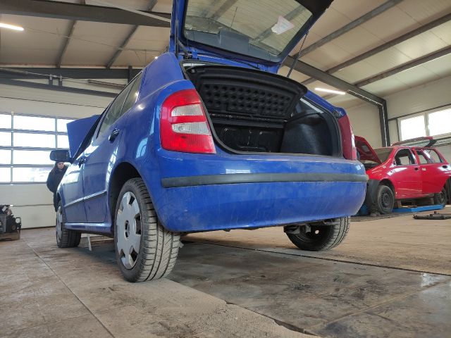 bontott SKODA FABIA I Jobb első Ablakvezető Gumi