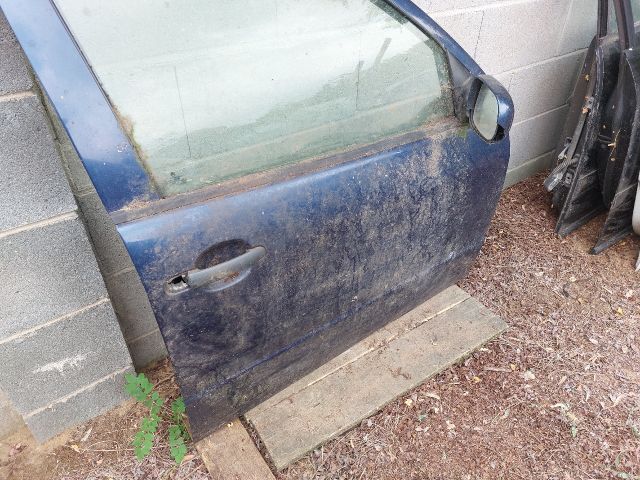 bontott SKODA FABIA I Jobb első Ajtó (Részeivel)