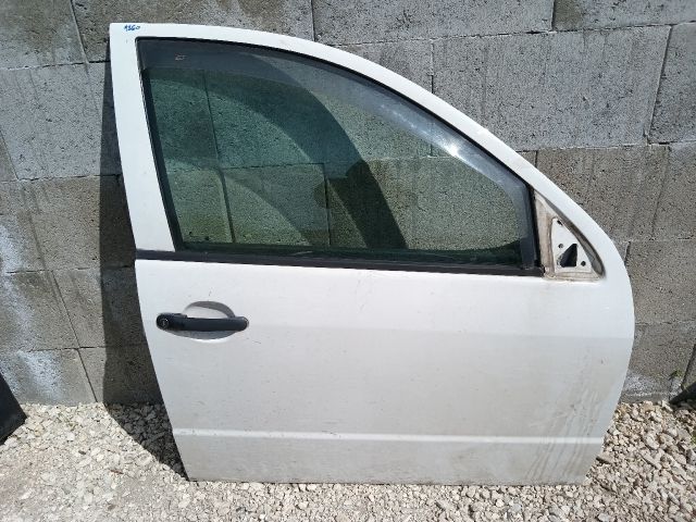 bontott SKODA FABIA I Jobb első Ajtó (Részeivel)