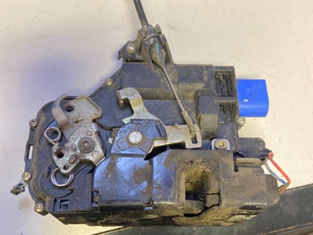 bontott SKODA FABIA I Jobb első Ajtózár