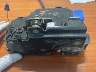 bontott SKODA FABIA I Jobb első Ajtózár