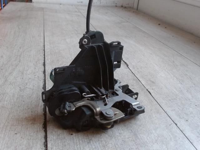 bontott SKODA FABIA I Jobb első Ajtózár