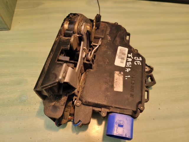 bontott SKODA FABIA I Jobb első Ajtózár