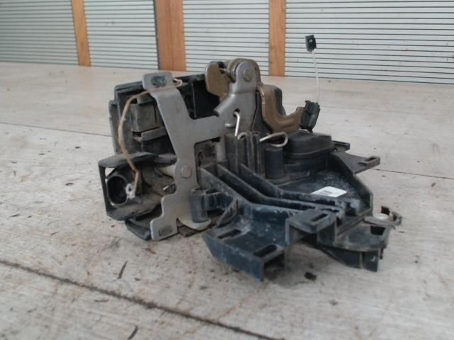 bontott SKODA FABIA I Jobb első Ajtózár