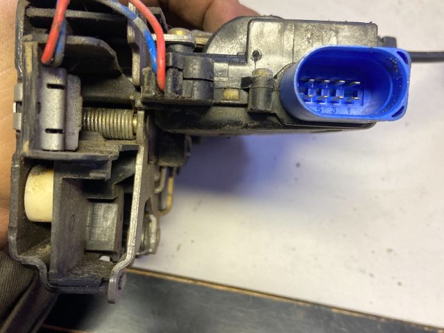 bontott SKODA FABIA I Jobb első Ajtózár