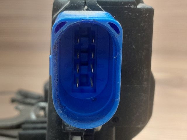 bontott SKODA FABIA I Jobb első Ajtózár