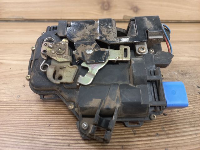 bontott SKODA FABIA I Jobb első Ajtózár