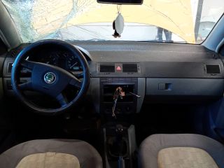 bontott SKODA FABIA I Jobb első Ajtózár