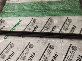 bontott SKODA FABIA I Jobb első Vízlehúzó Gumicsík