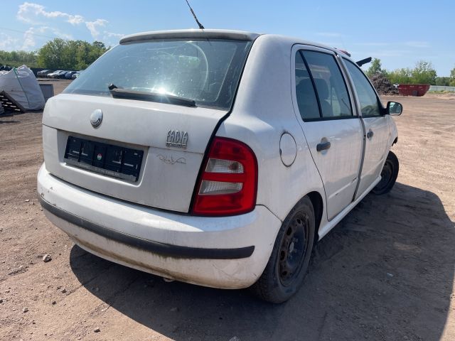 bontott SKODA FABIA I Jobb első Zsanér