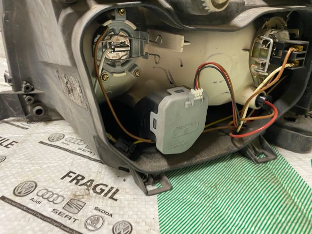 bontott SKODA FABIA I Jobb Fényszóró