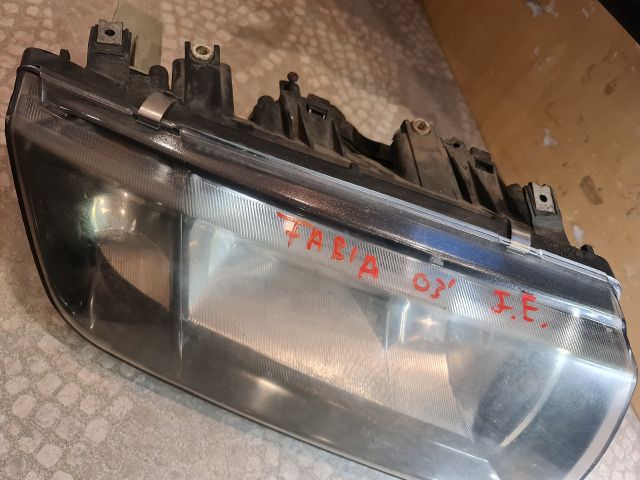 bontott SKODA FABIA I Jobb Fényszóró