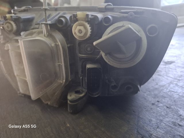 bontott SKODA FABIA I Jobb Fényszóró