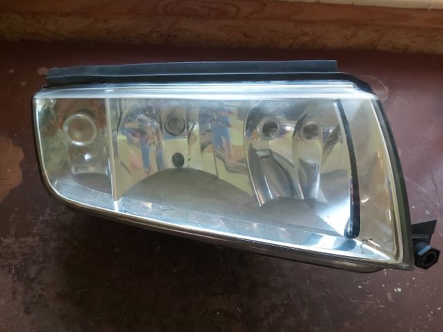 bontott SKODA FABIA I Jobb Fényszóró