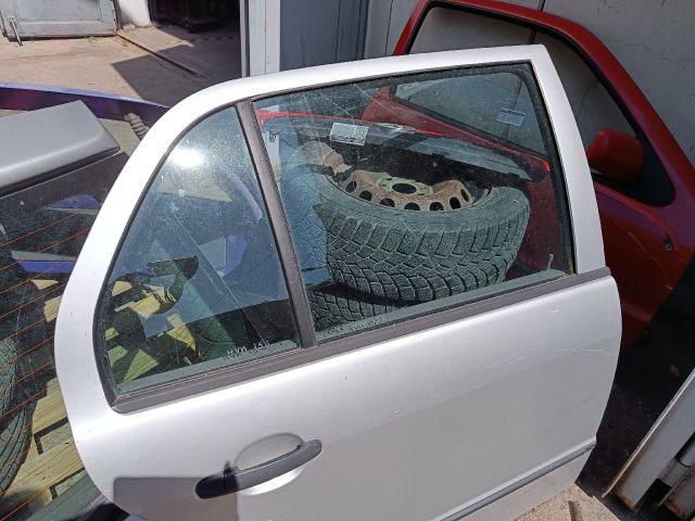 bontott SKODA FABIA I Jobb hátsó Ajtó (Részeivel)