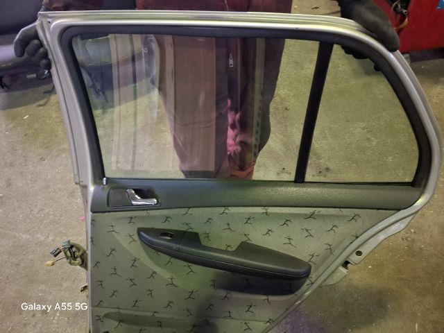 bontott SKODA FABIA I Jobb hátsó Ajtó (Részeivel)