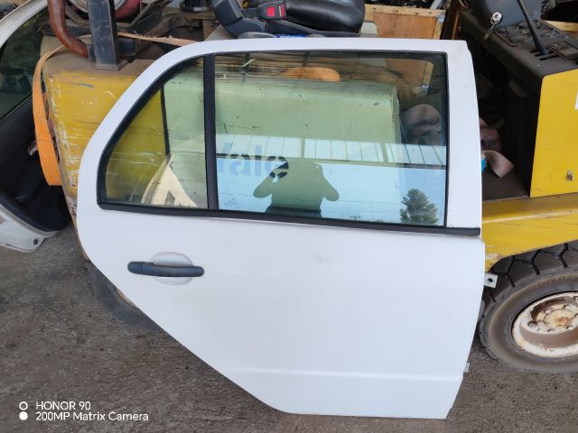 bontott SKODA FABIA I Jobb hátsó Ajtó (Részeivel)