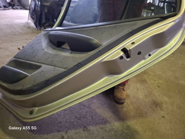 bontott SKODA FABIA I Jobb hátsó Ajtó (Részeivel)