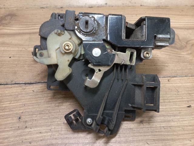 bontott SKODA FABIA I Jobb hátsó Ajtózár