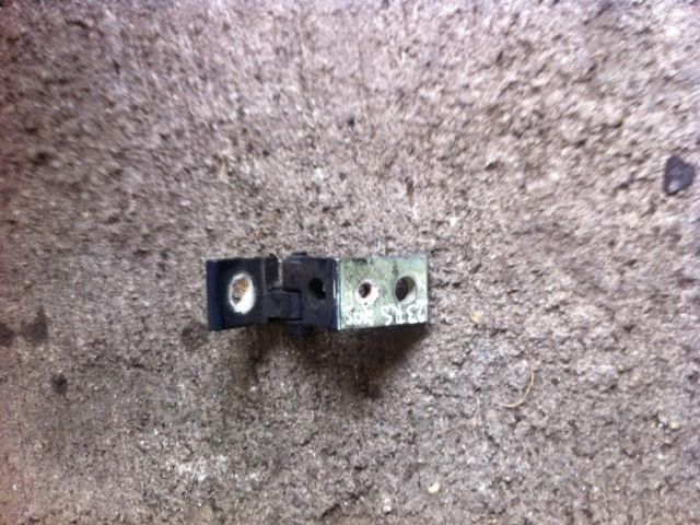 bontott SKODA FABIA I Jobb hátsó Alsó Zsanér