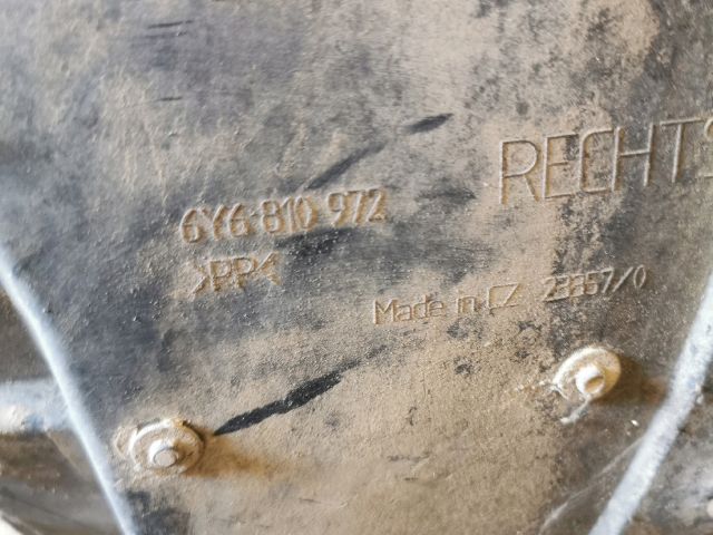 bontott SKODA FABIA I Jobb hátsó Dobbetét (Kerékjárati, Műanyag)