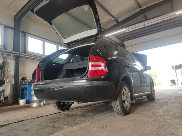 bontott SKODA FABIA I Jobb hátsó Fixüveg (Ajtóban)