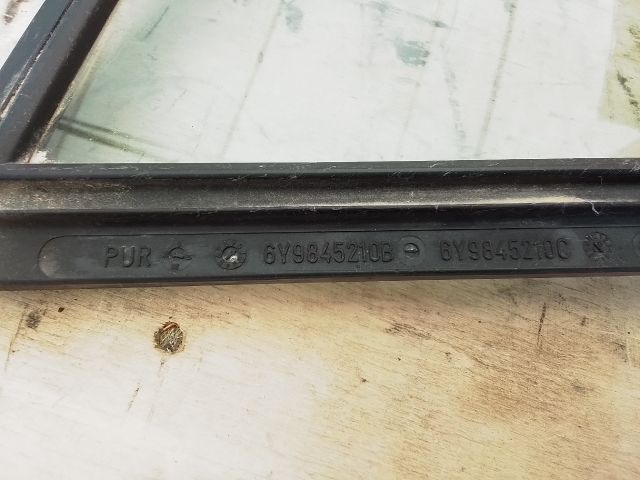 bontott SKODA FABIA I Jobb hátsó Fixüveg (Ajtóban)