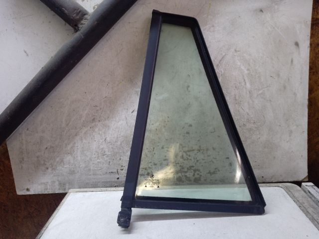 bontott SKODA FABIA I Jobb hátsó Fixüveg (Ajtóban)