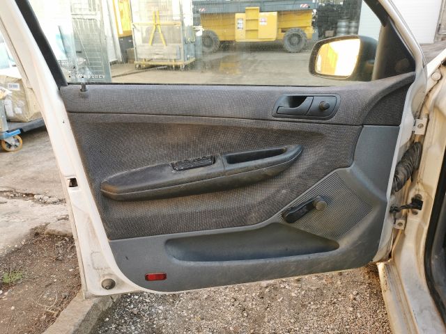 bontott SKODA FABIA I Jobb hátsó Kapaszkodó (Felső)