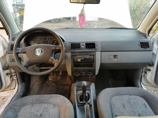 bontott SKODA FABIA I Jobb hátsó Kapaszkodó (Felső)