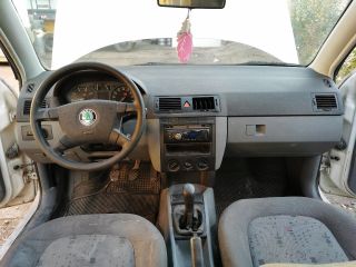 bontott SKODA FABIA I Jobb hátsó Kapaszkodó (Felső)