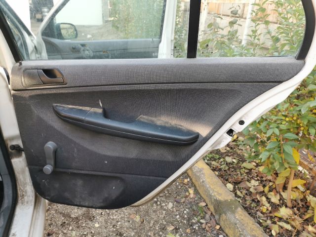 bontott SKODA FABIA I Jobb hátsó Kapaszkodó (Felső)