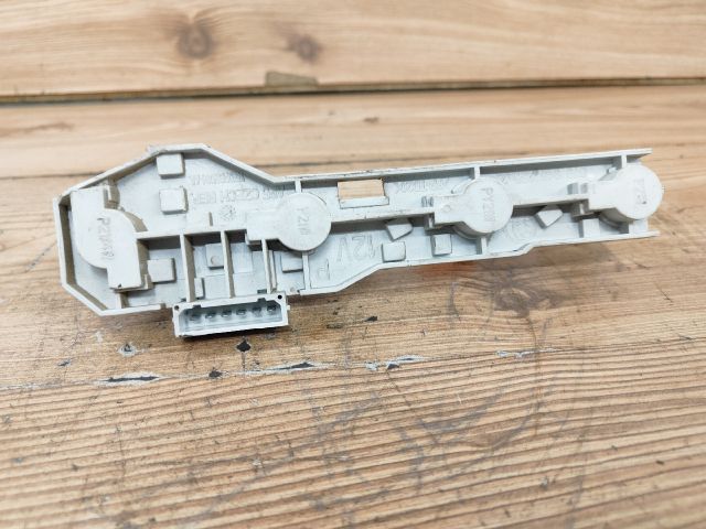 bontott SKODA FABIA I Jobb Hátsó Lámpa Foglalat