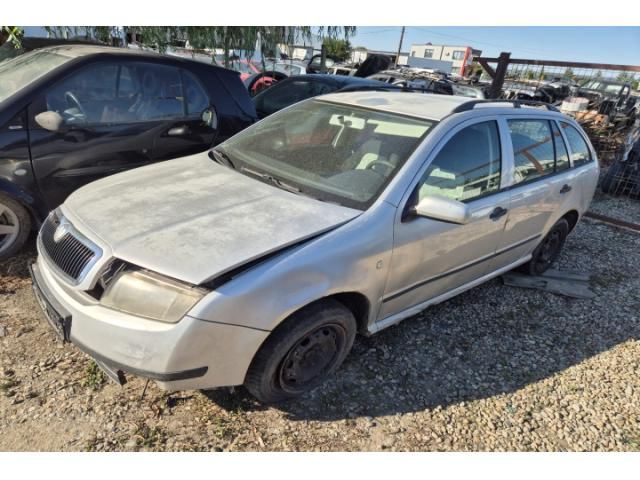 bontott SKODA FABIA I Jobb Hátsó Lámpa Foglalat