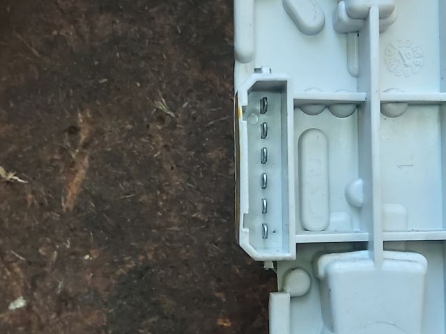 bontott SKODA FABIA I Jobb Hátsó Lámpa Foglalat